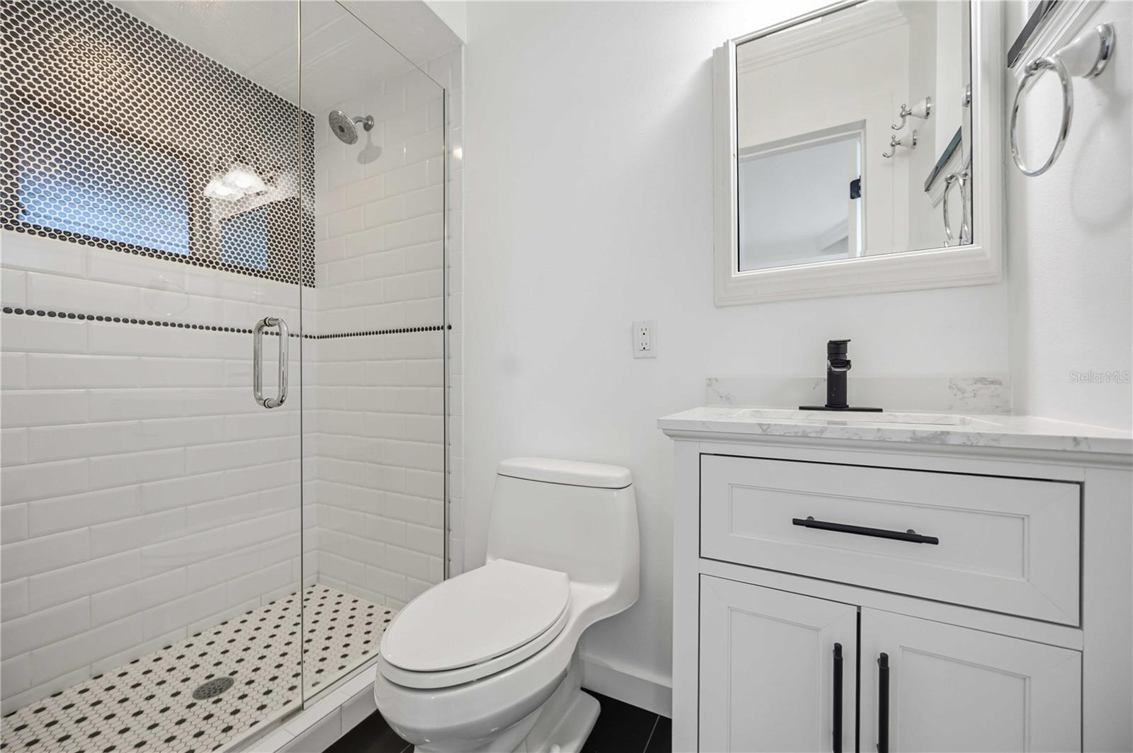 Image 31 of 52 For 769 John Ringling Boulevard 2