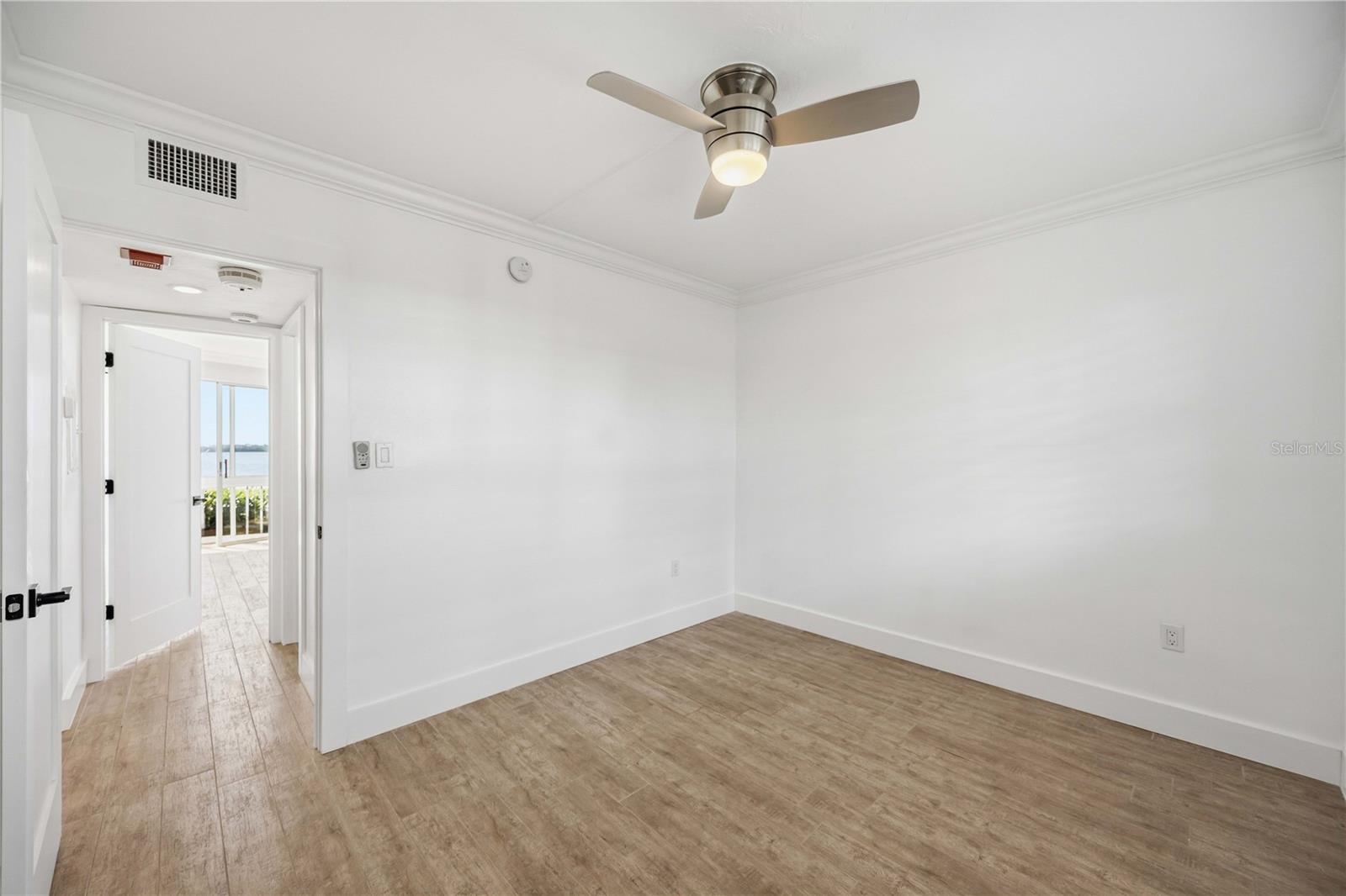 Image 32 of 52 For 769 John Ringling Boulevard 2