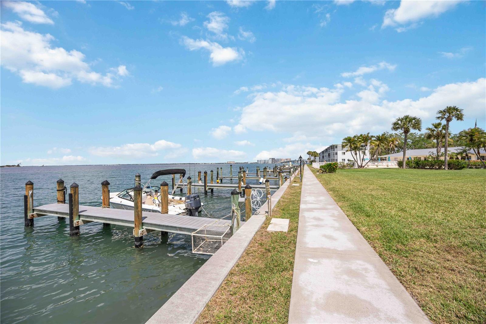 Image 44 of 52 For 769 John Ringling Boulevard 2