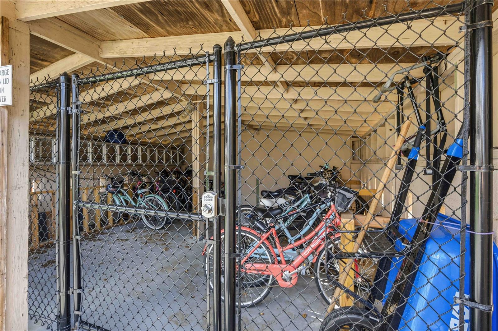 Image 46 of 52 For 769 John Ringling Boulevard 2