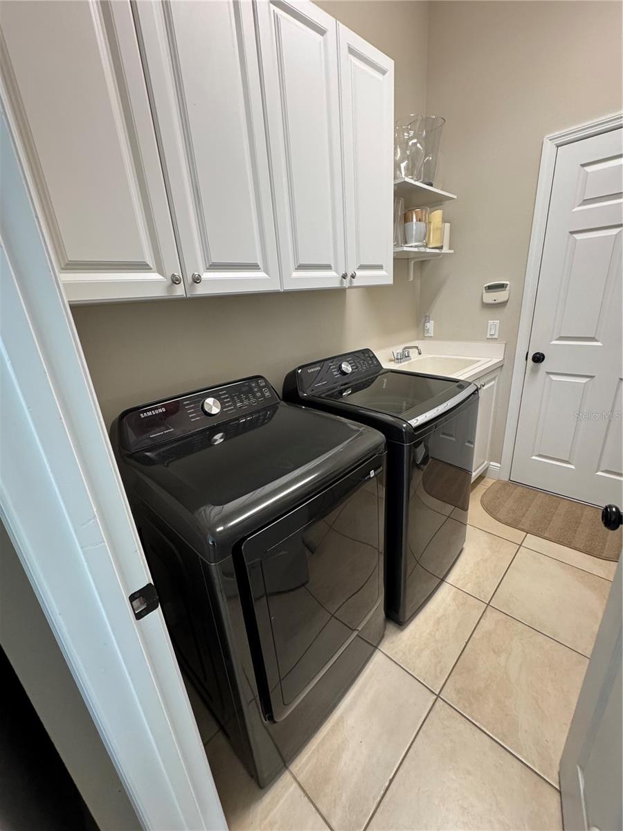 Image 38 of 62 For 1539 Ormond Terrace