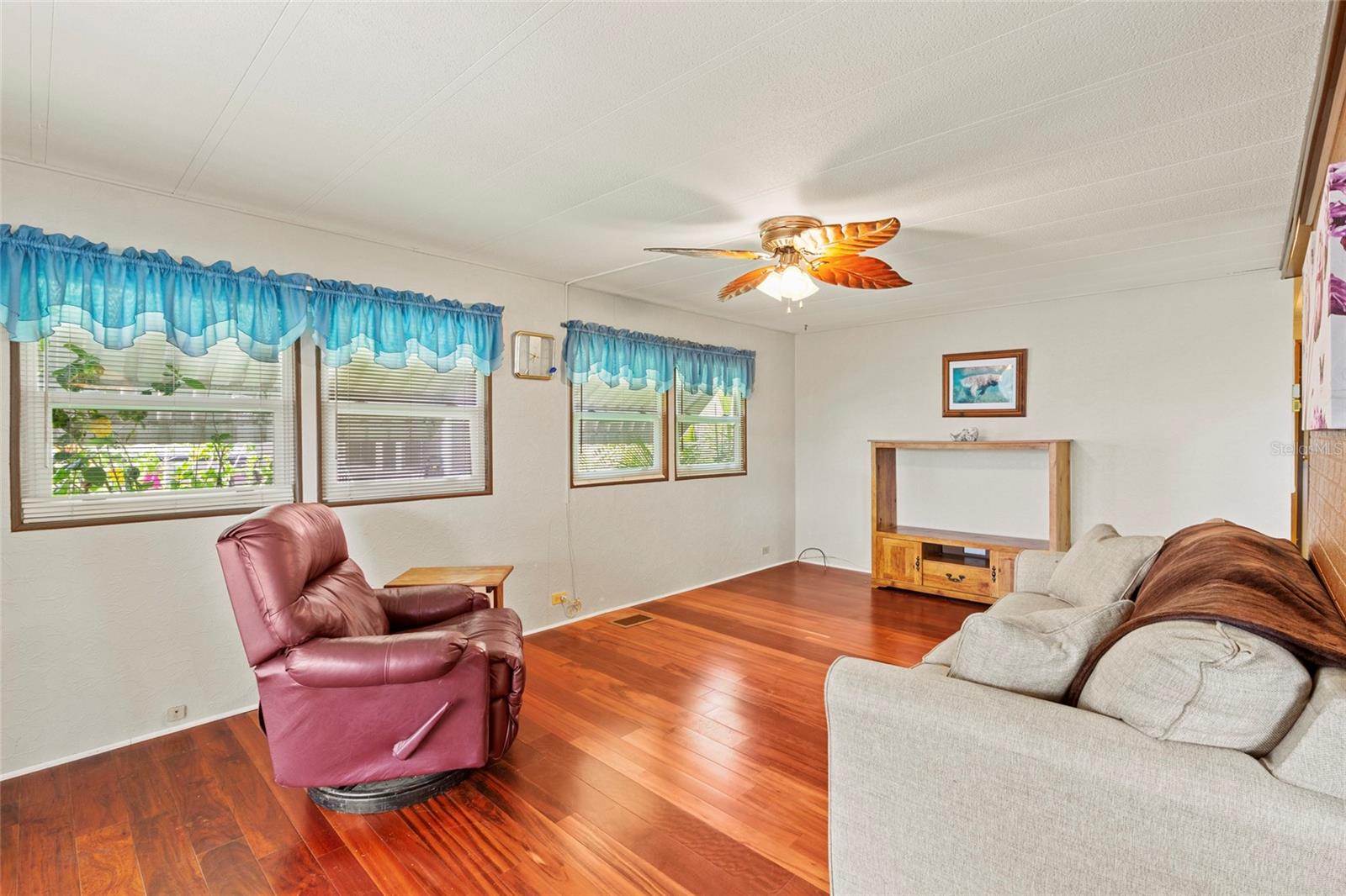 Image 13 of 30 For 4404 12th Street Court E