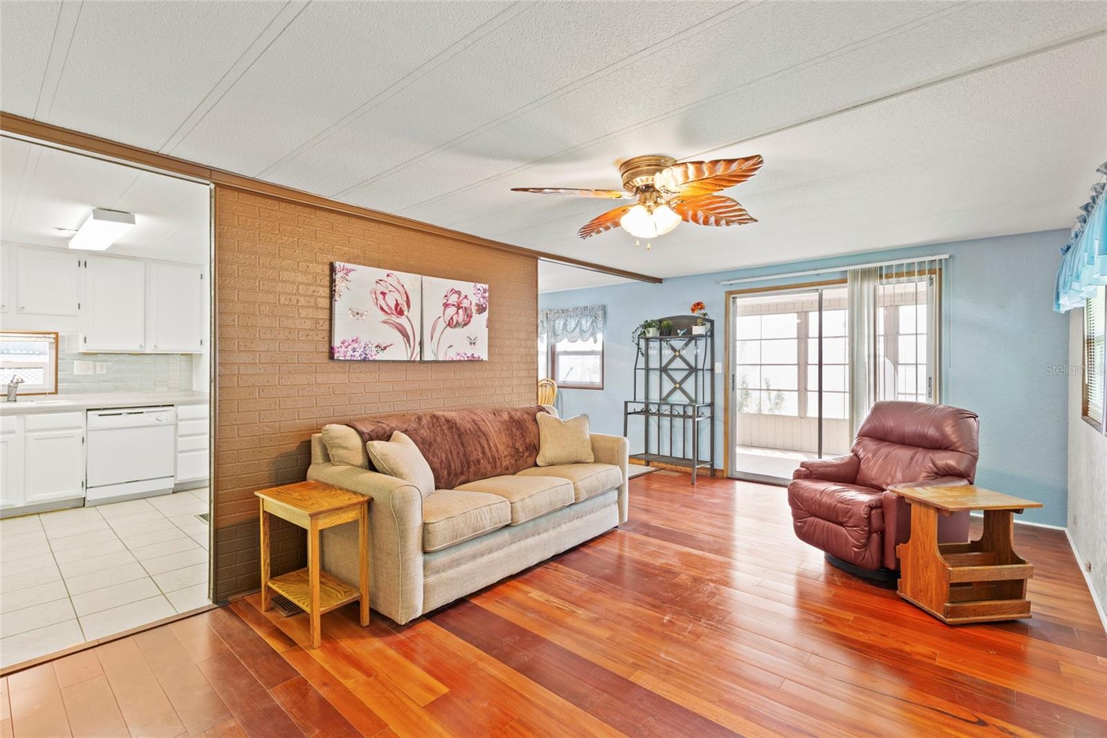 Image 15 of 30 For 4404 12th Street Court E