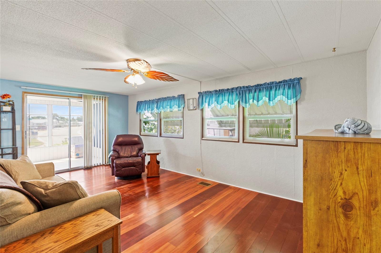 Image 16 of 30 For 4404 12th Street Court E