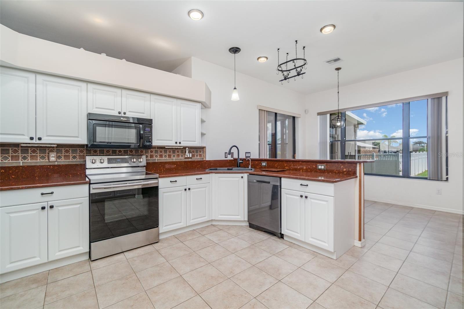 Image 12 of 34 For 2725 28th Place