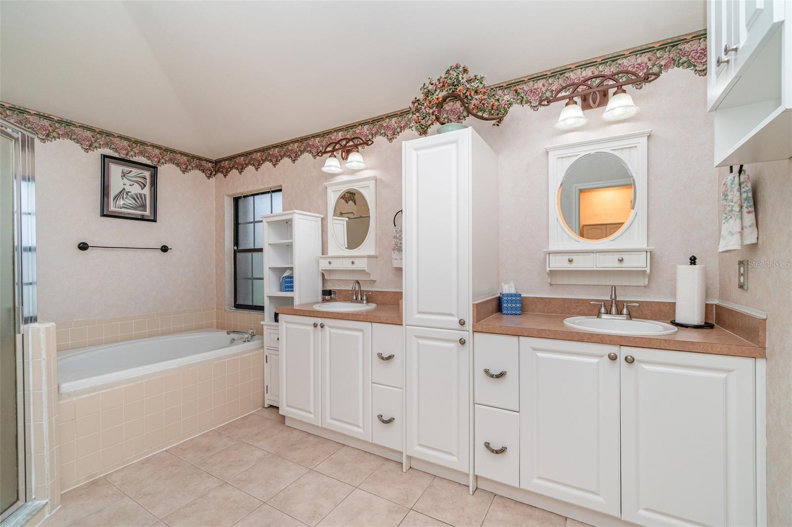 Image 27 of 34 For 2725 28th Place