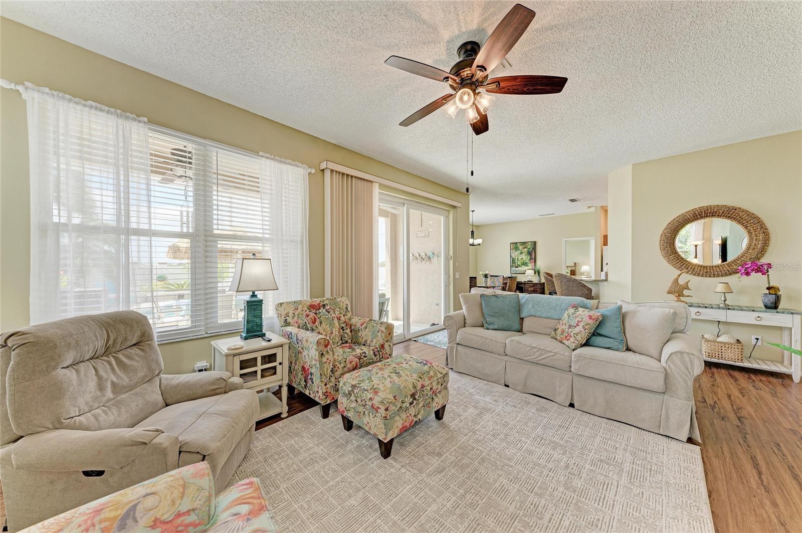 Image 7 of 42 For 5210 52nd Avenue W