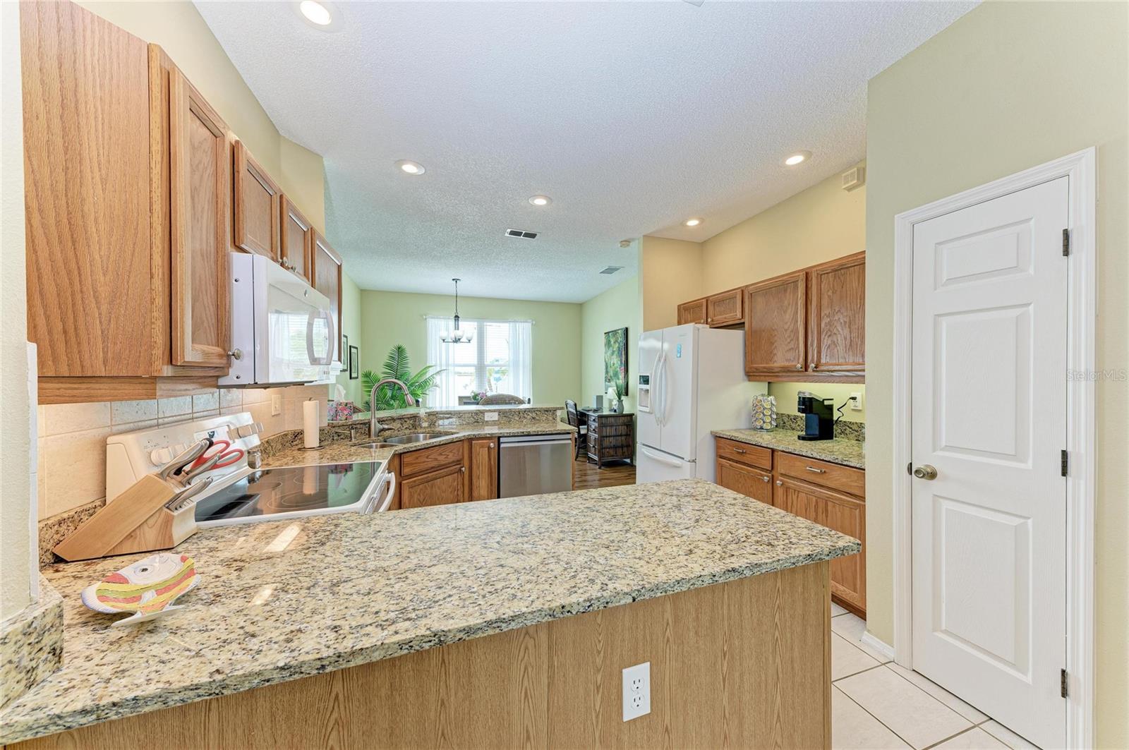 Image 9 of 42 For 5210 52nd Avenue W