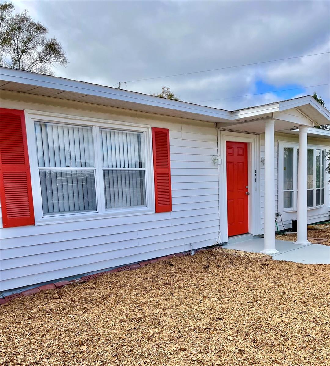 Image 2 of 63 For 828 Tuttle Avenue A