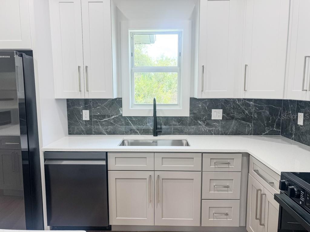 Image 3 of 18 For 4323 La France Avenue