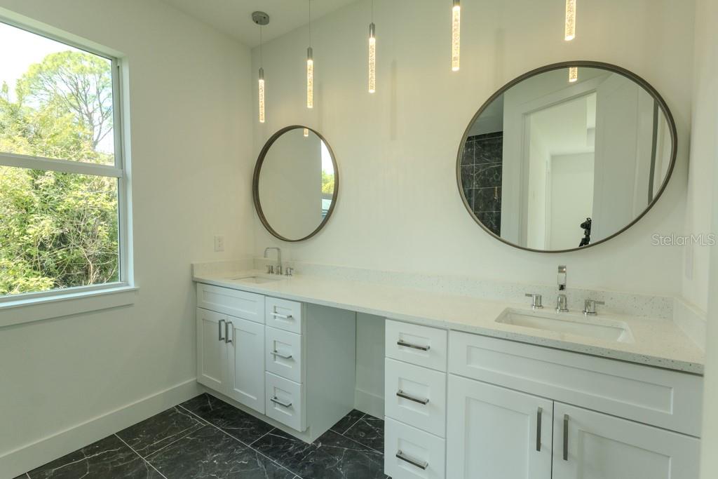 Image 7 of 18 For 4323 La France Avenue