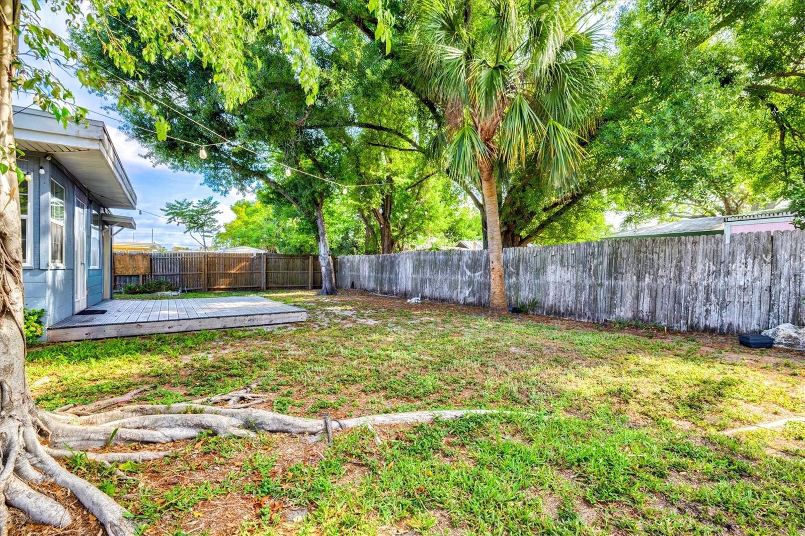 Listing photo id 27 for 5911 Olive Avenue