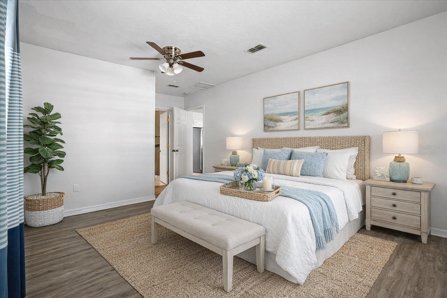 Listing photo id 2 for 5911 Olive Avenue