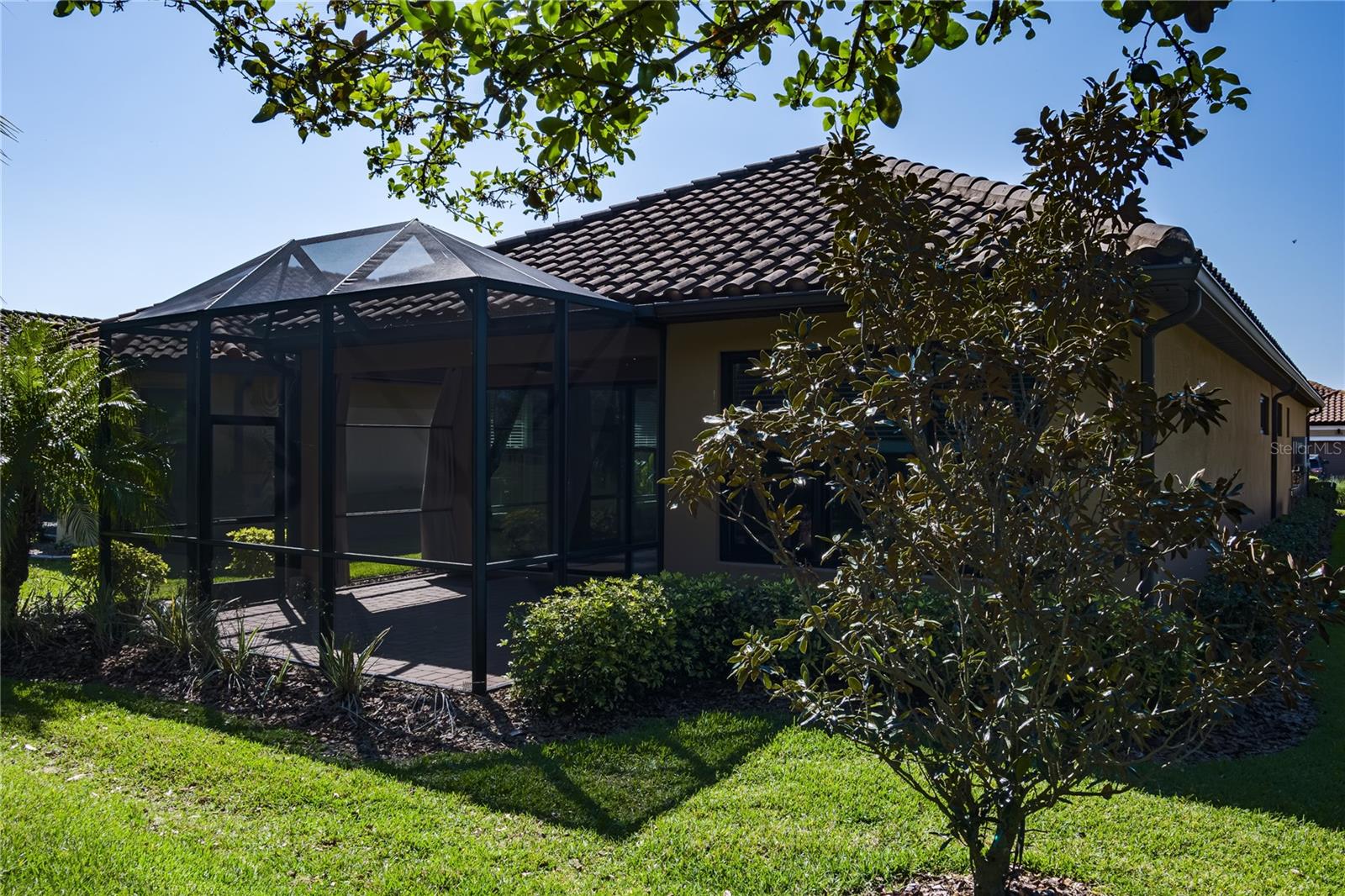 Image 25 of 46 For 10413 Highland Park Place