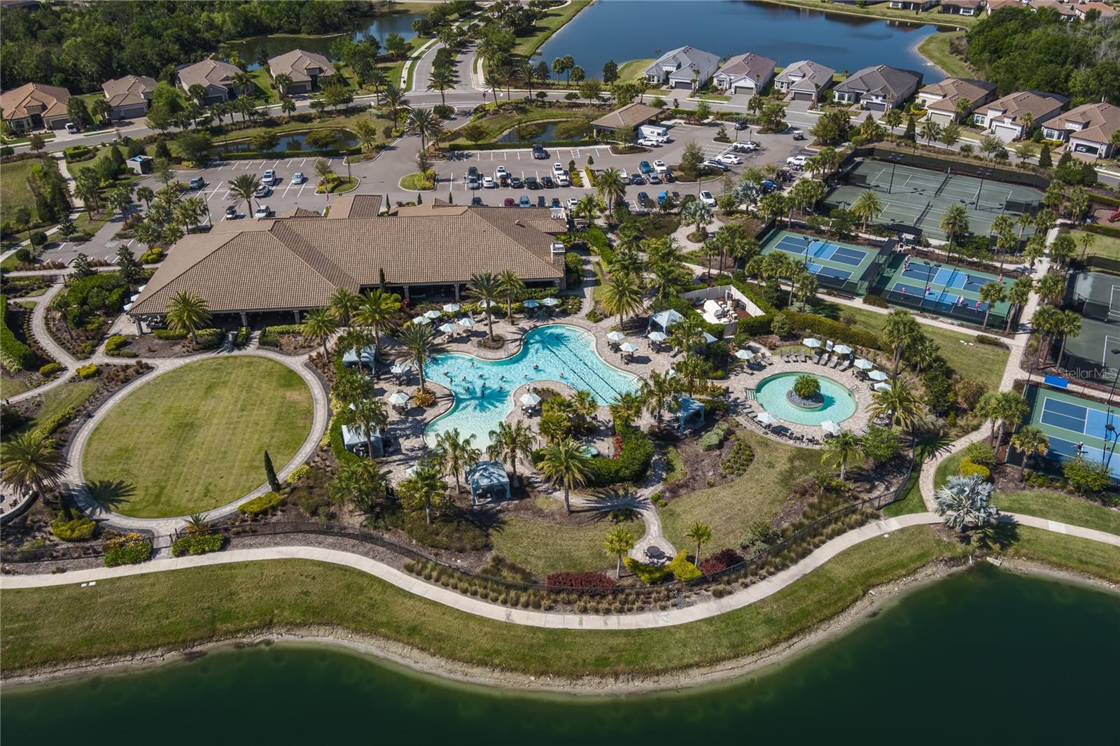 Image 44 of 46 For 10413 Highland Park Place