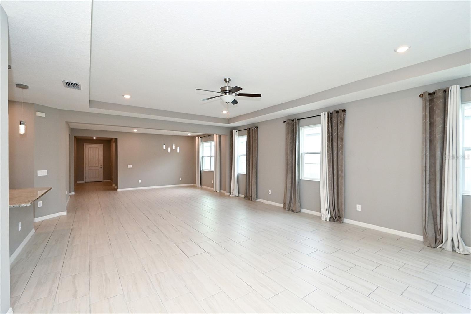 Image 14 of 69 For 14239 59th Circle E