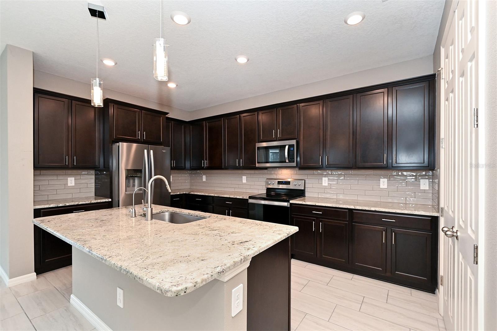 Image 18 of 69 For 14239 59th Circle E