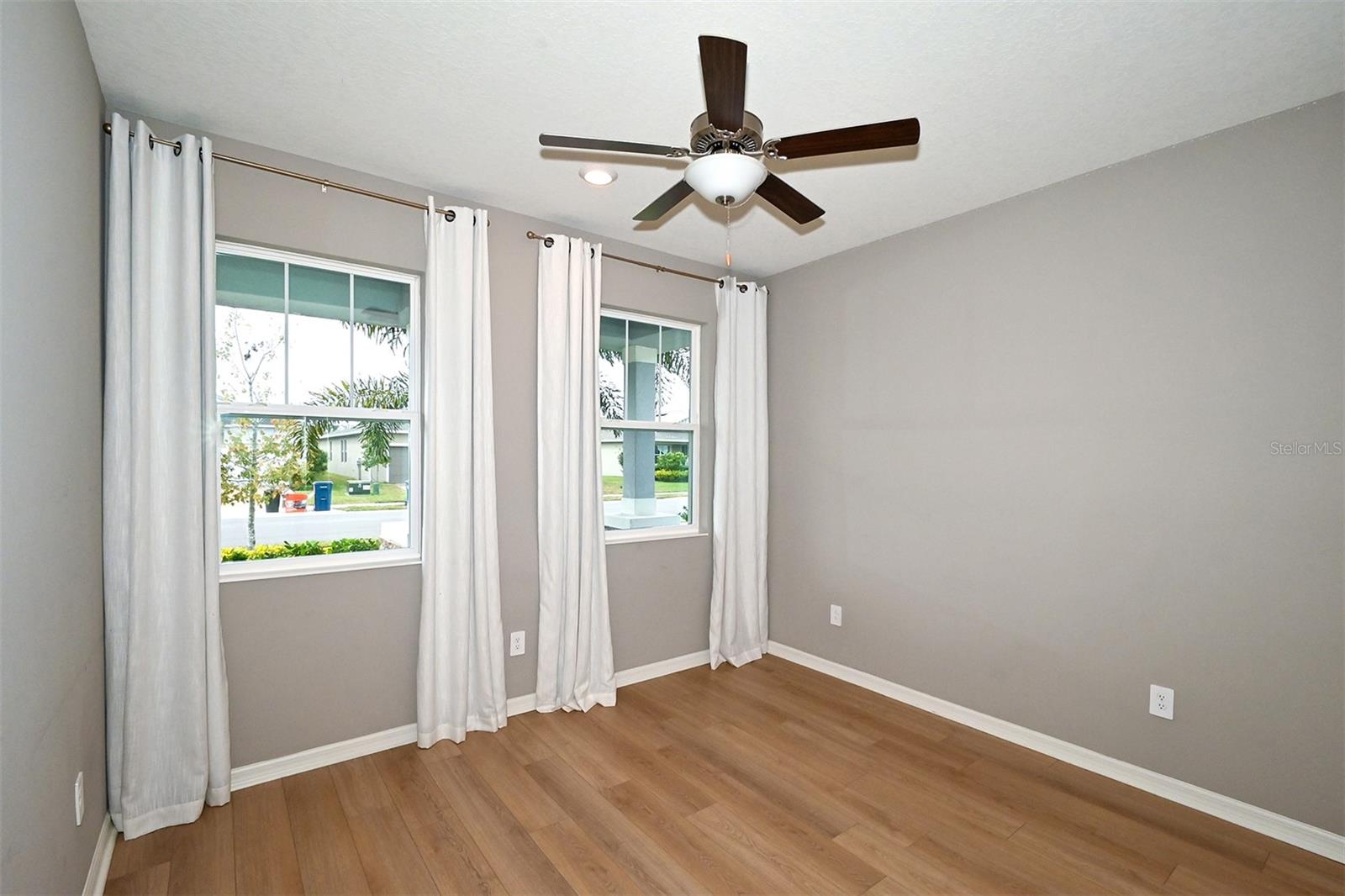 Image 25 of 69 For 14239 59th Circle E