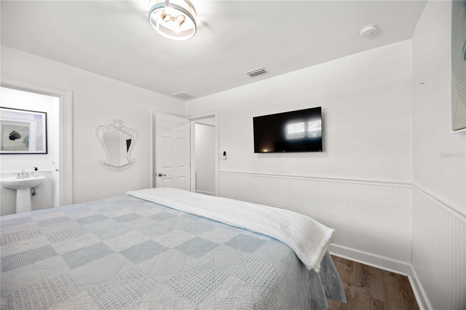 Image 30 of 48 For 1865 Orchid Street