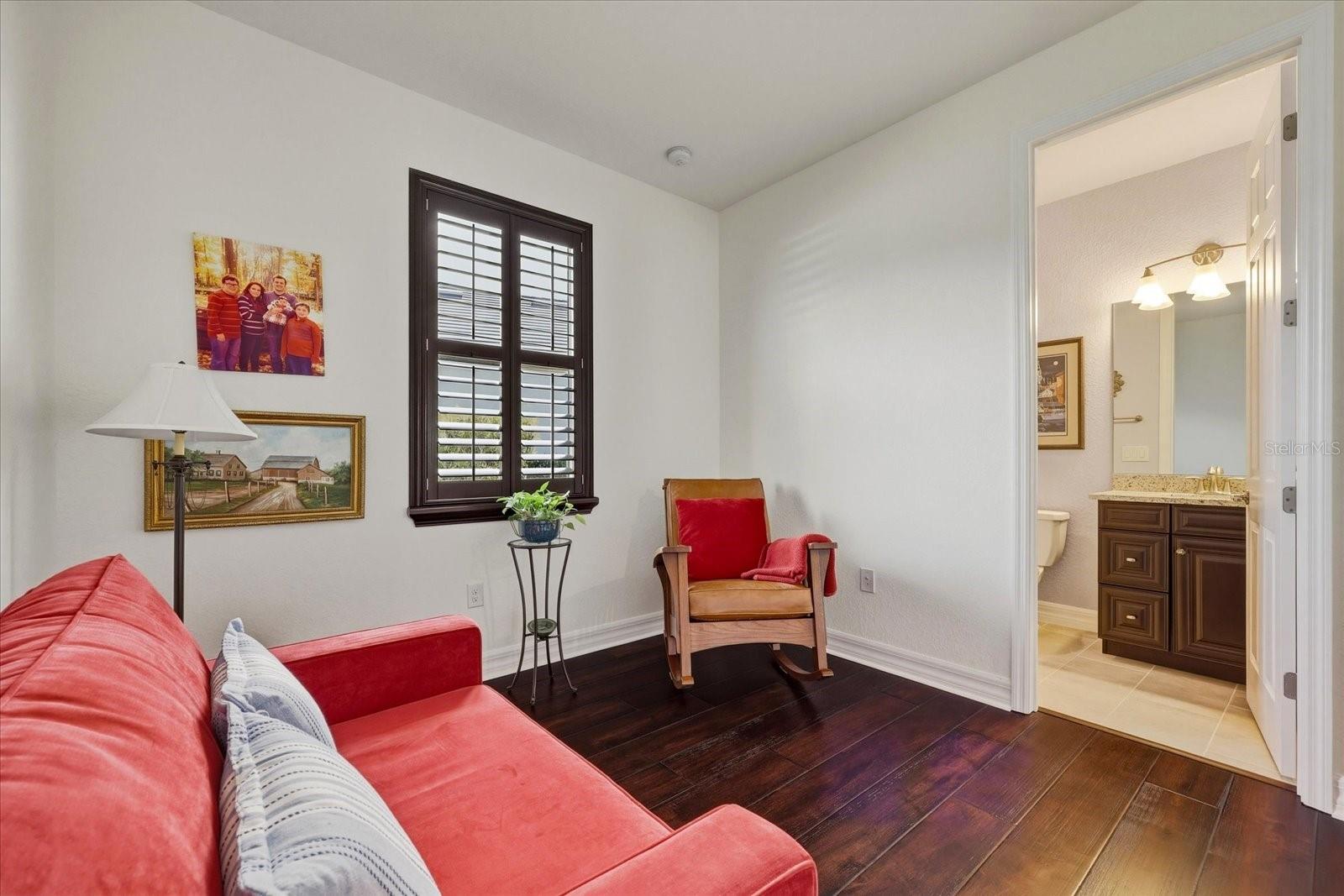 Image 20 of 57 For 12422 Perennial Place