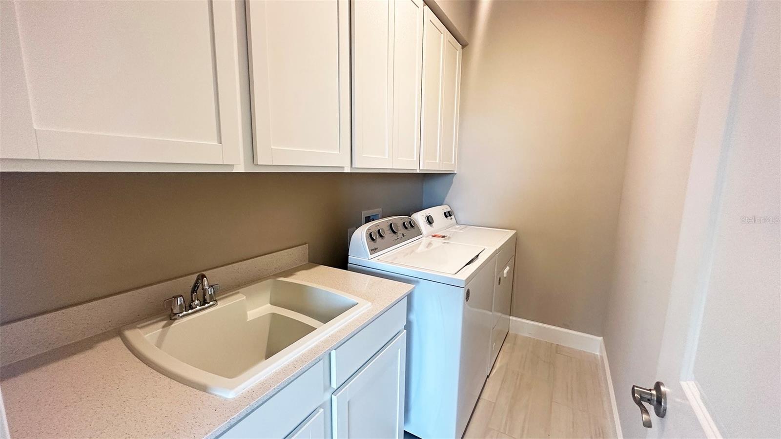 Image 22 of 53 For 3806 Savanna Palms Court