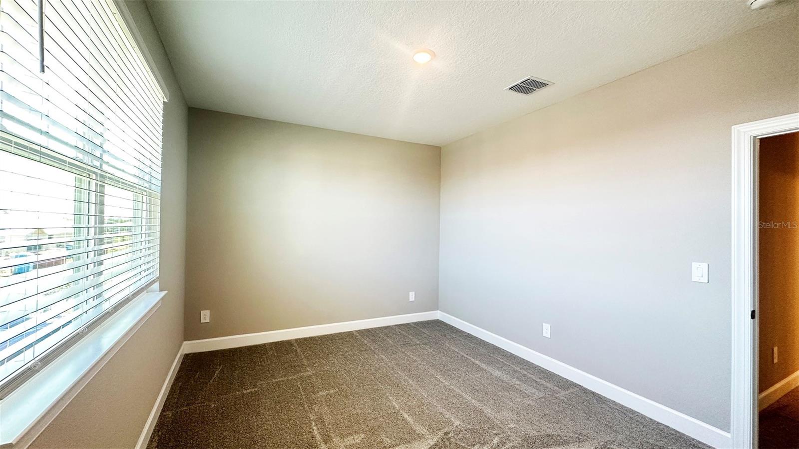 Image 33 of 53 For 3806 Savanna Palms Court