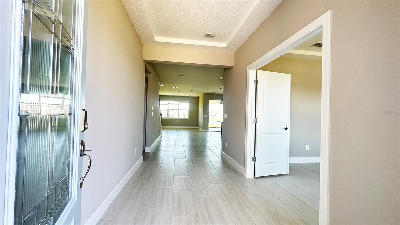 Image 4 of 53 For 3806 Savanna Palms Court