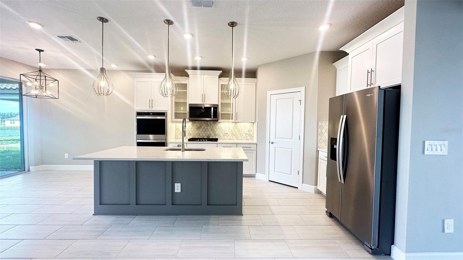 Image 9 of 53 For 3806 Savanna Palms Court