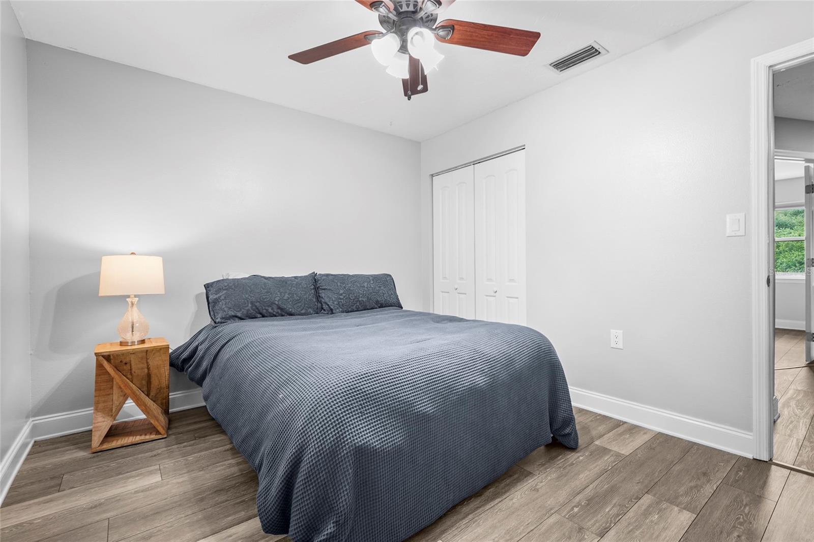 Image 40 of 84 For 25640 State Road 70 E