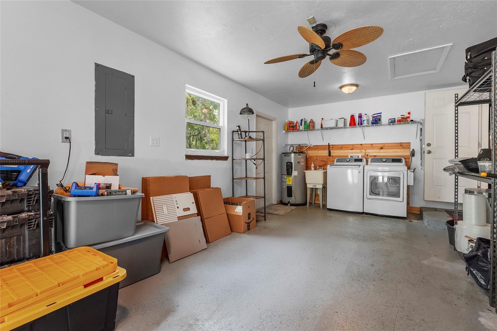 Image 42 of 84 For 25640 State Road 70 E