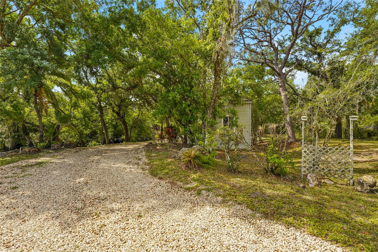 Image 73 of 84 For 25640 State Road 70 E