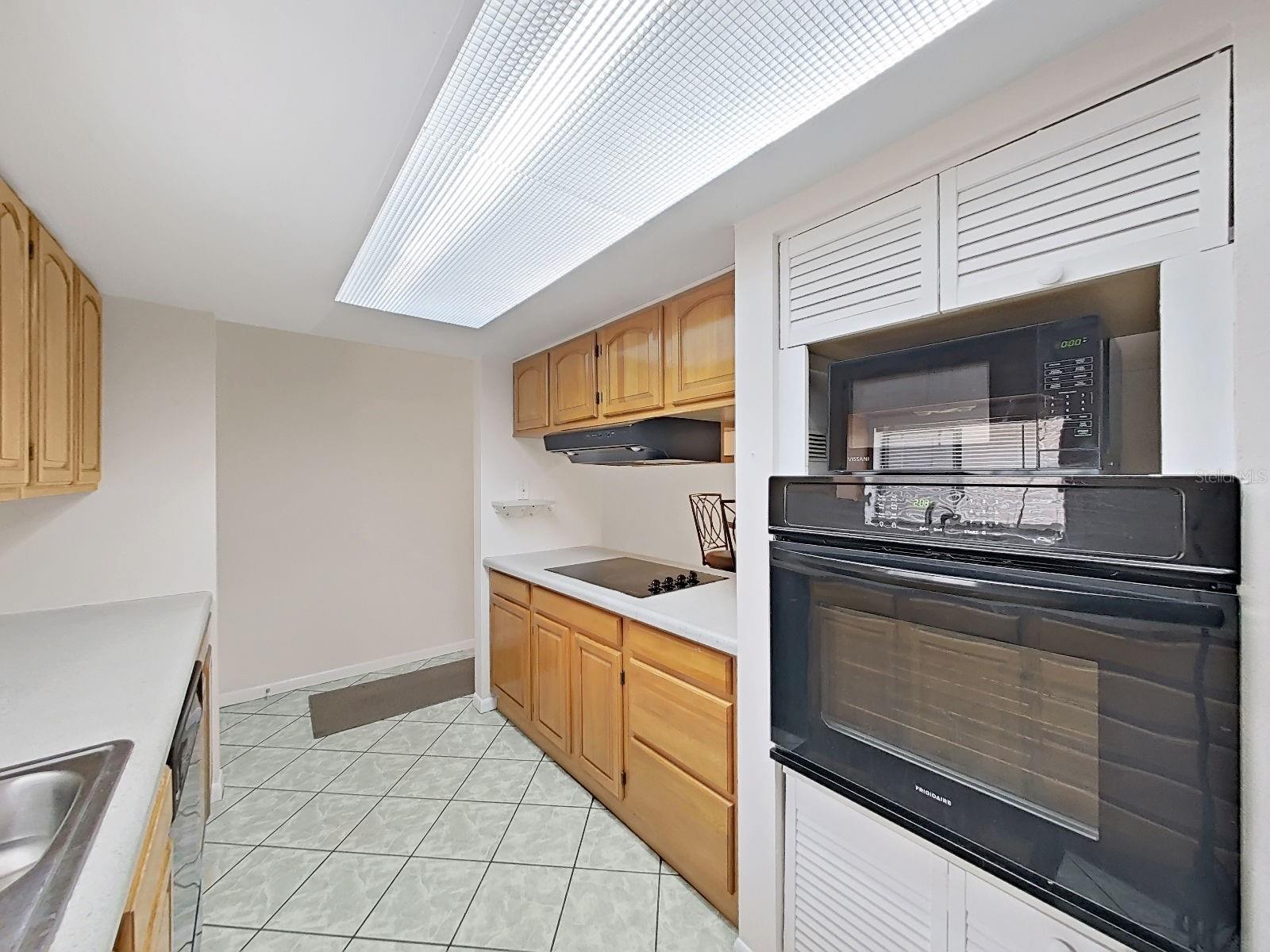 Image 5 of 32 For 8608 Cattail Drive 4