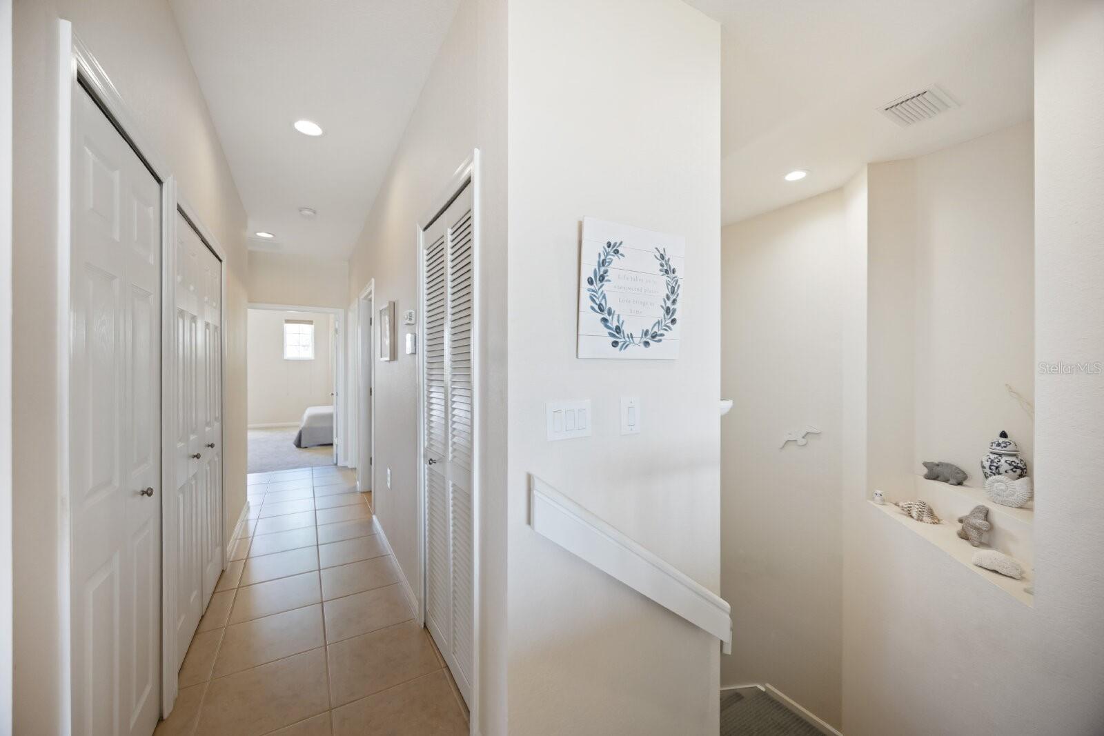 Image 20 of 50 For 4604 Club Drive B202