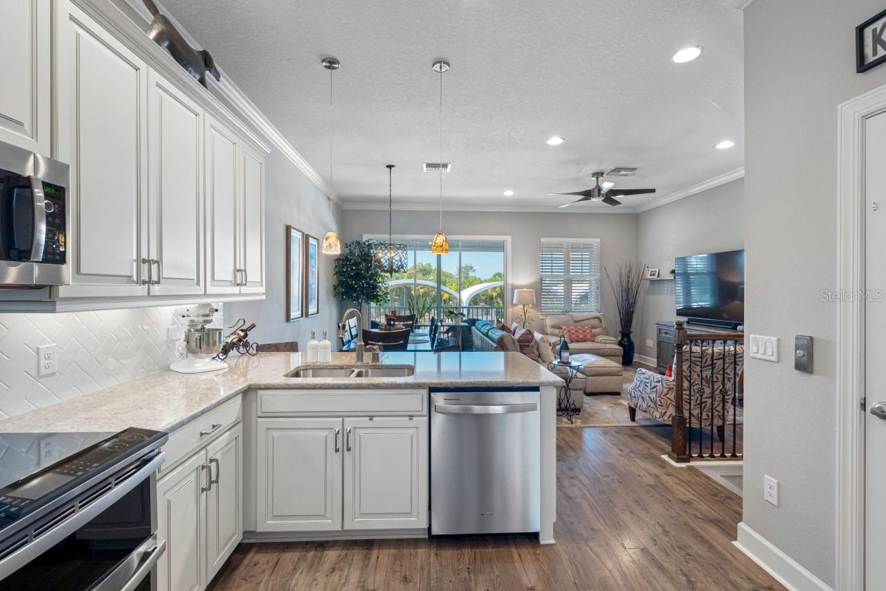 Image 11 of 60 For 6057 Moorings Drive S