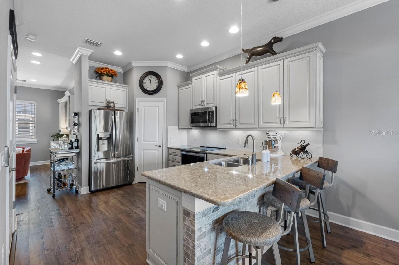 Image 13 of 60 For 6057 Moorings Drive S