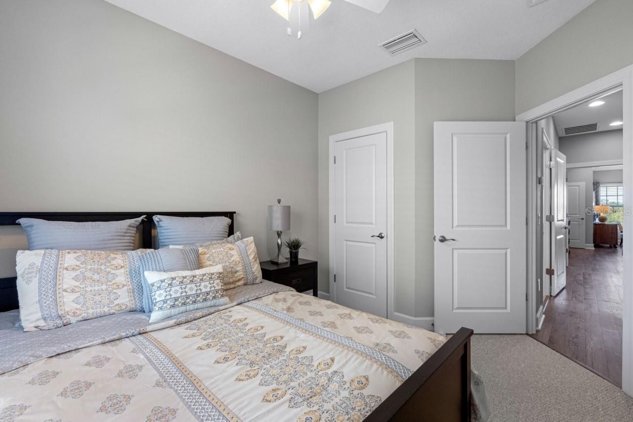 Image 37 of 60 For 6057 Moorings Drive S