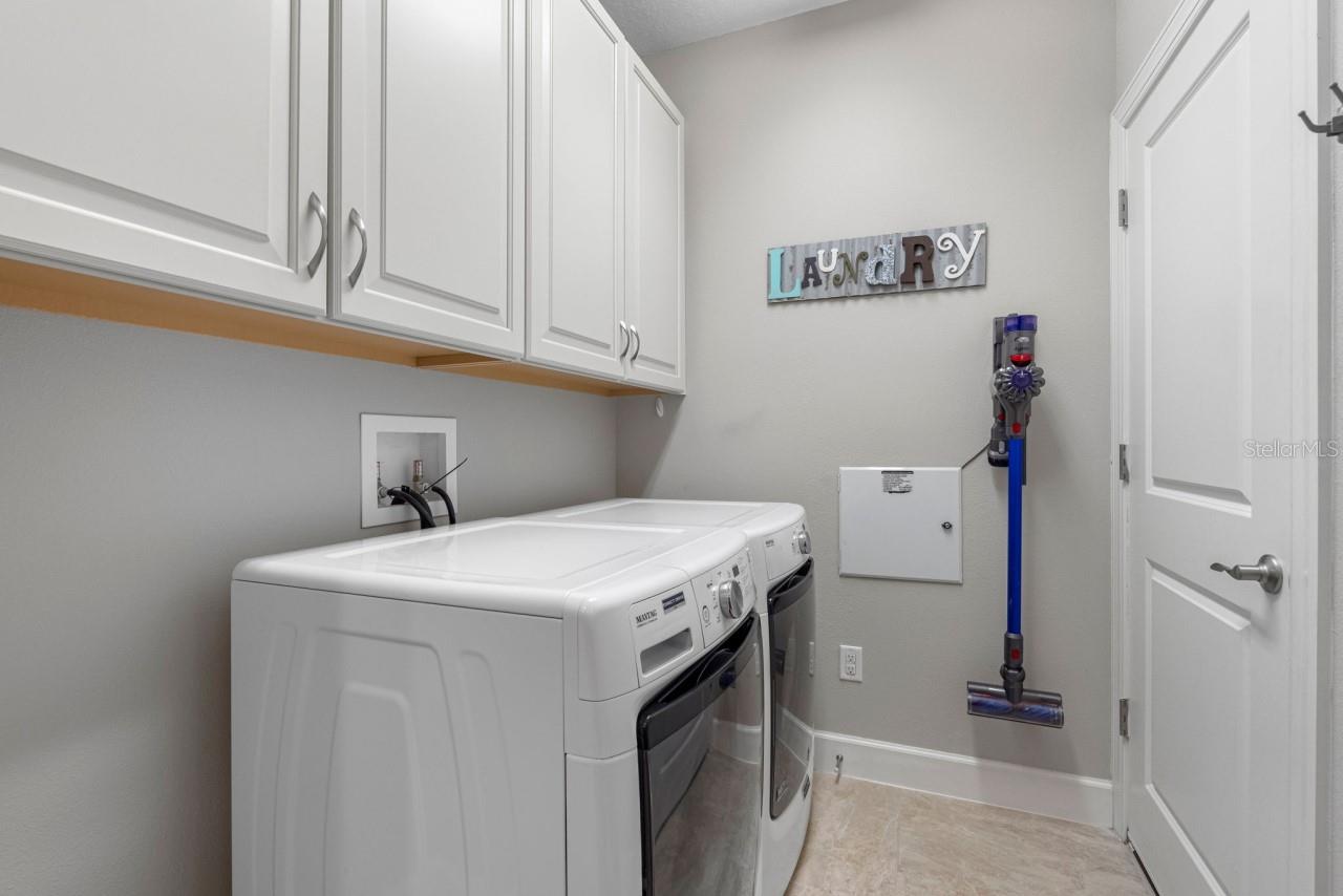 Image 39 of 60 For 6057 Moorings Drive S