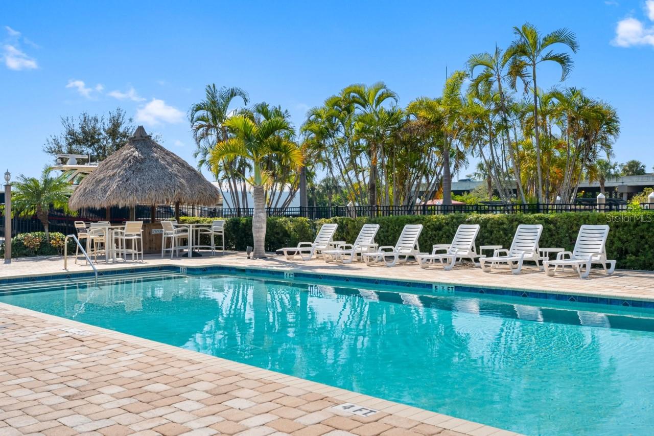 Image 4 of 60 For 6057 Moorings Drive S