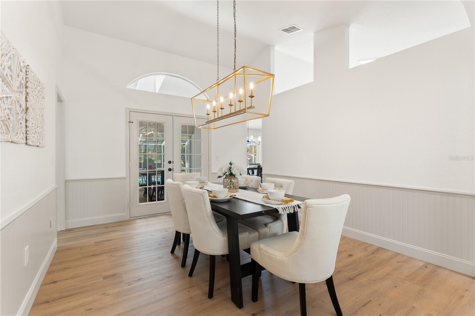 Image 10 of 56 For 419 Silas Court