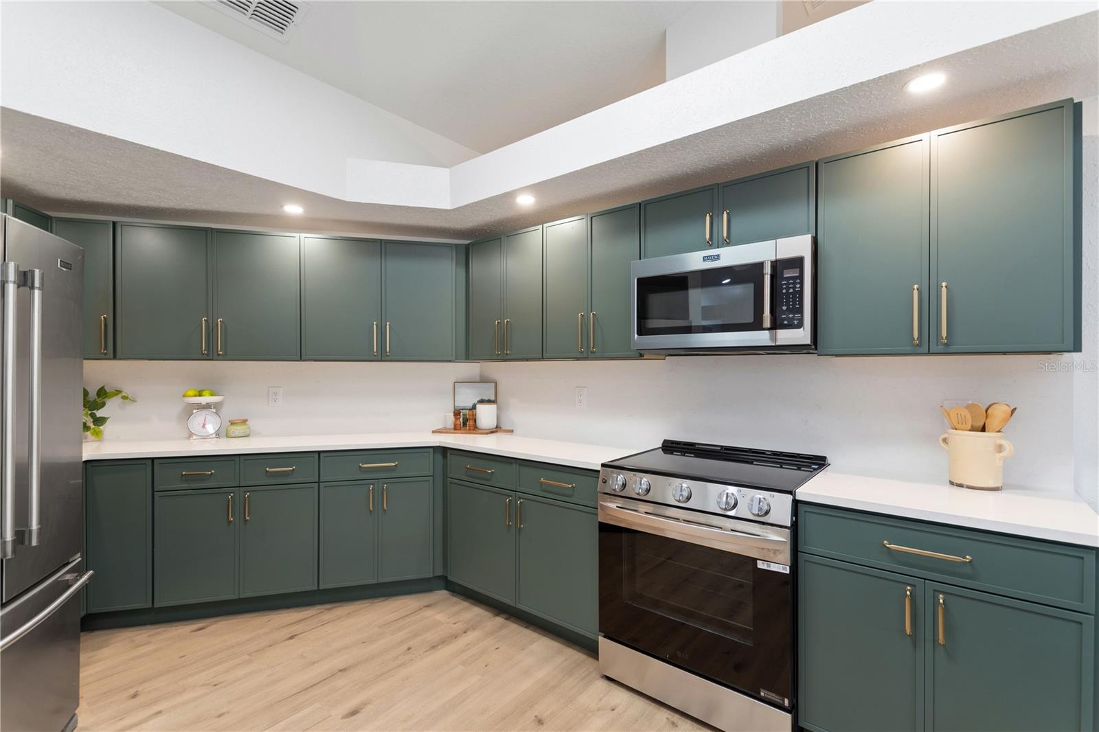 Image 12 of 56 For 419 Silas Court