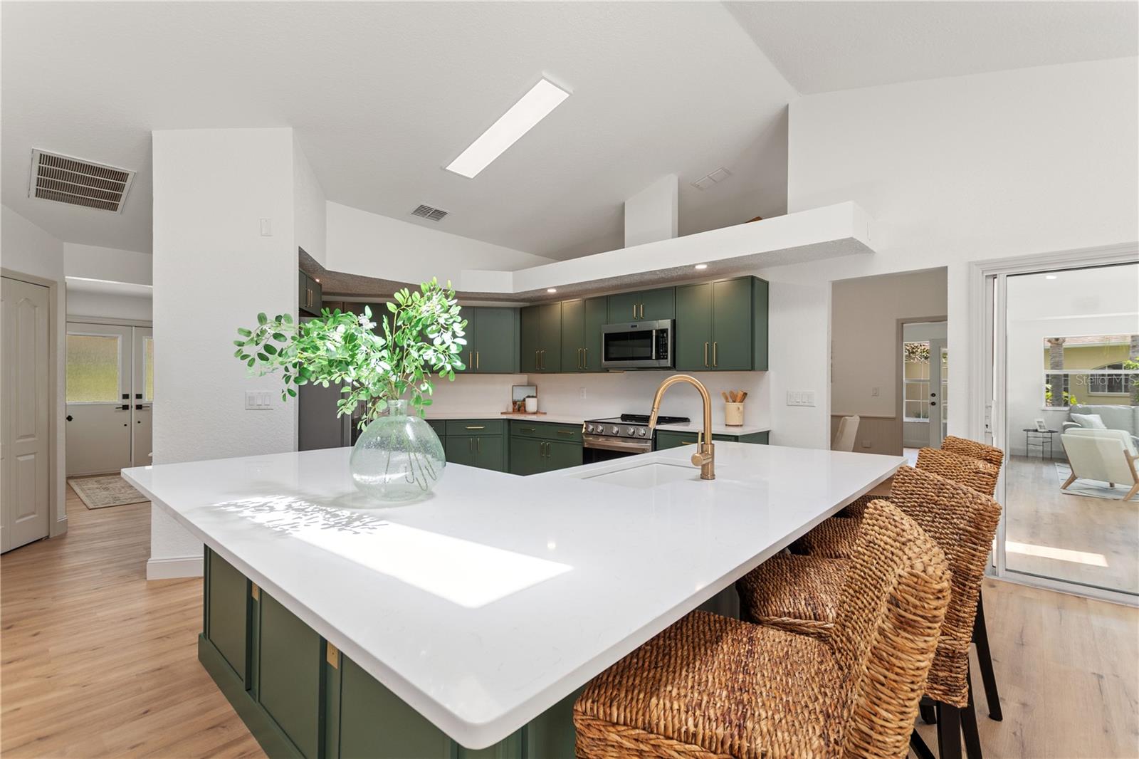 Image 16 of 56 For 419 Silas Court