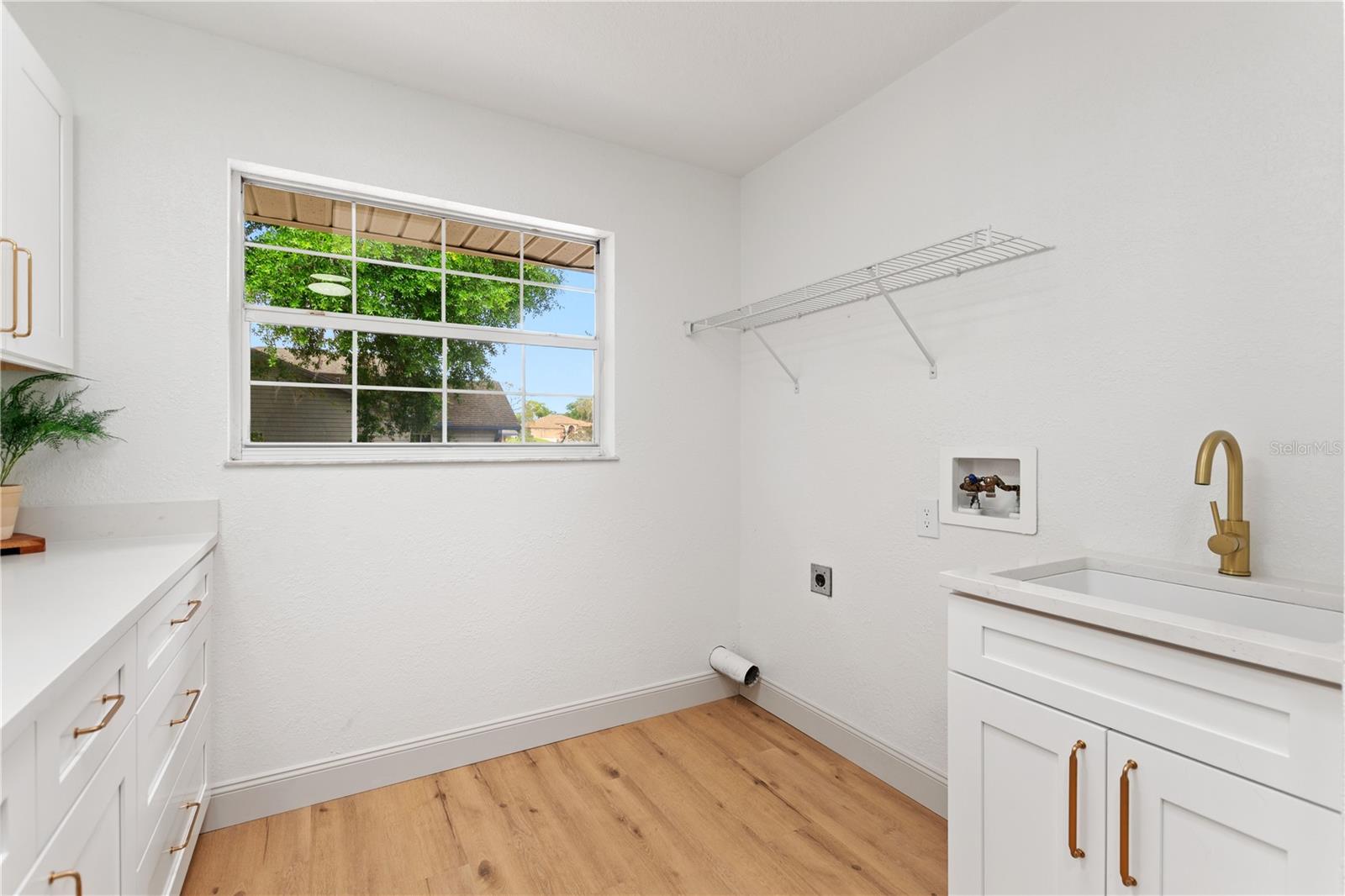 Image 43 of 56 For 419 Silas Court