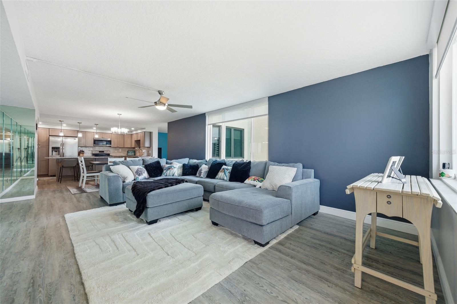 Image 17 of 38 For 1460 Gulf Boulevard 501