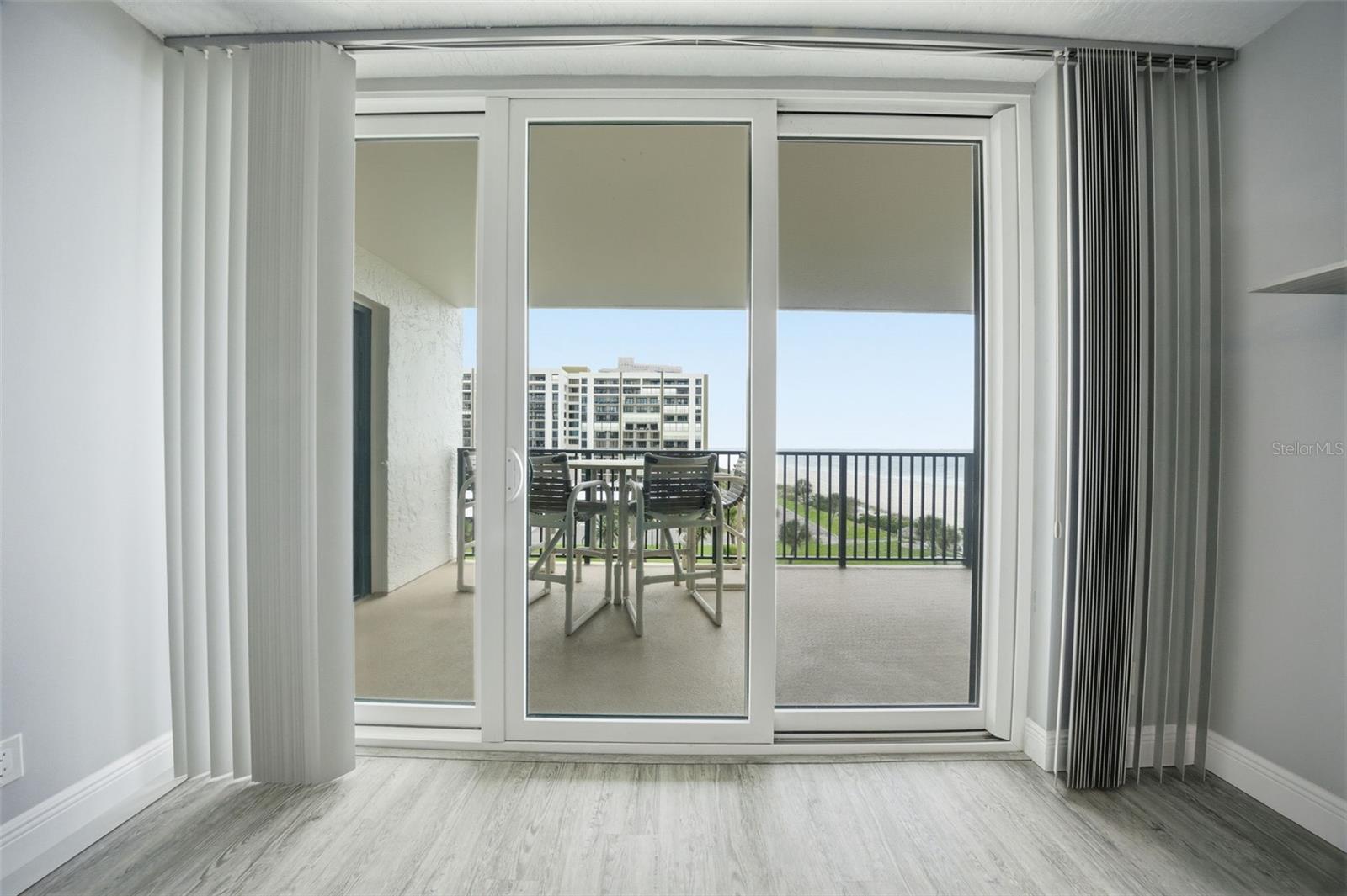 Image 27 of 38 For 1460 Gulf Boulevard 501