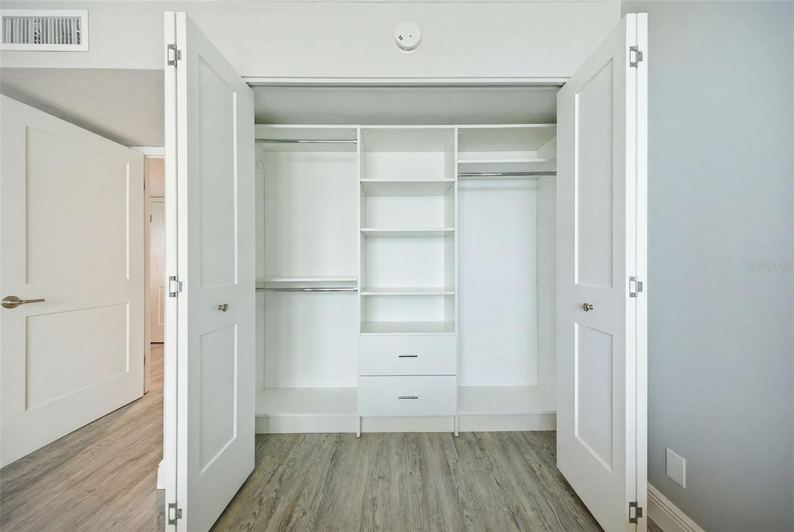 Image 28 of 38 For 1460 Gulf Boulevard 501