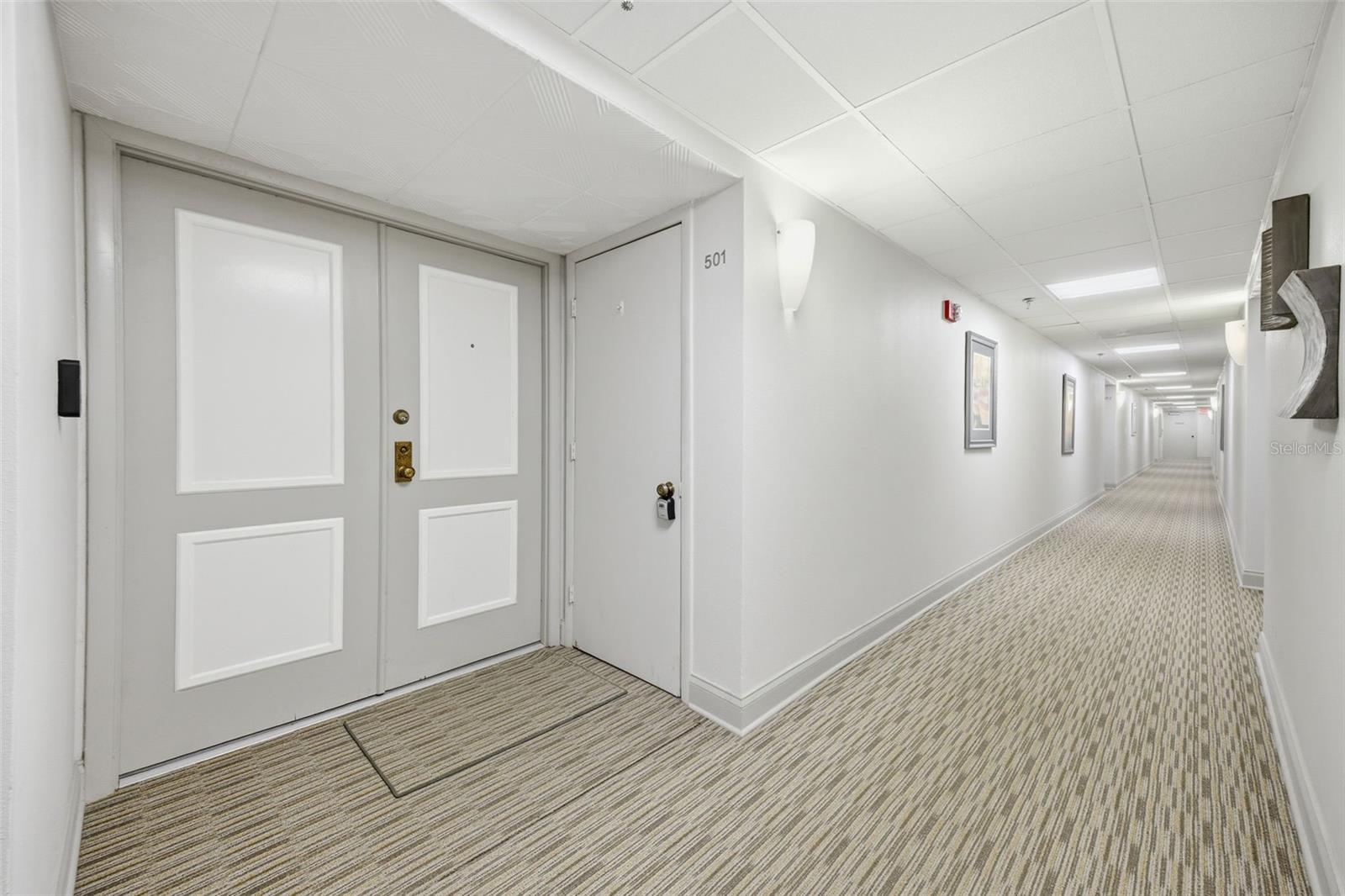 Image 7 of 38 For 1460 Gulf Boulevard 501