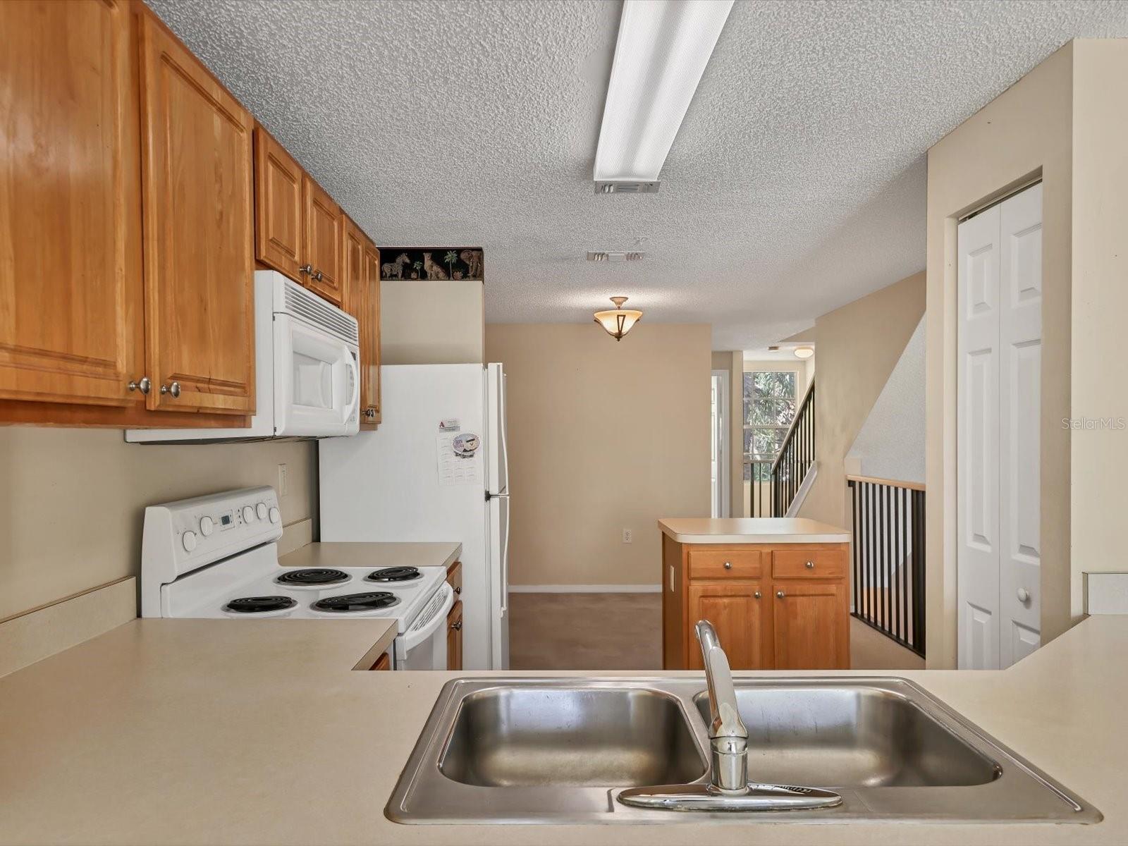 Image 14 of 47 For 4763 Travini Circle 114