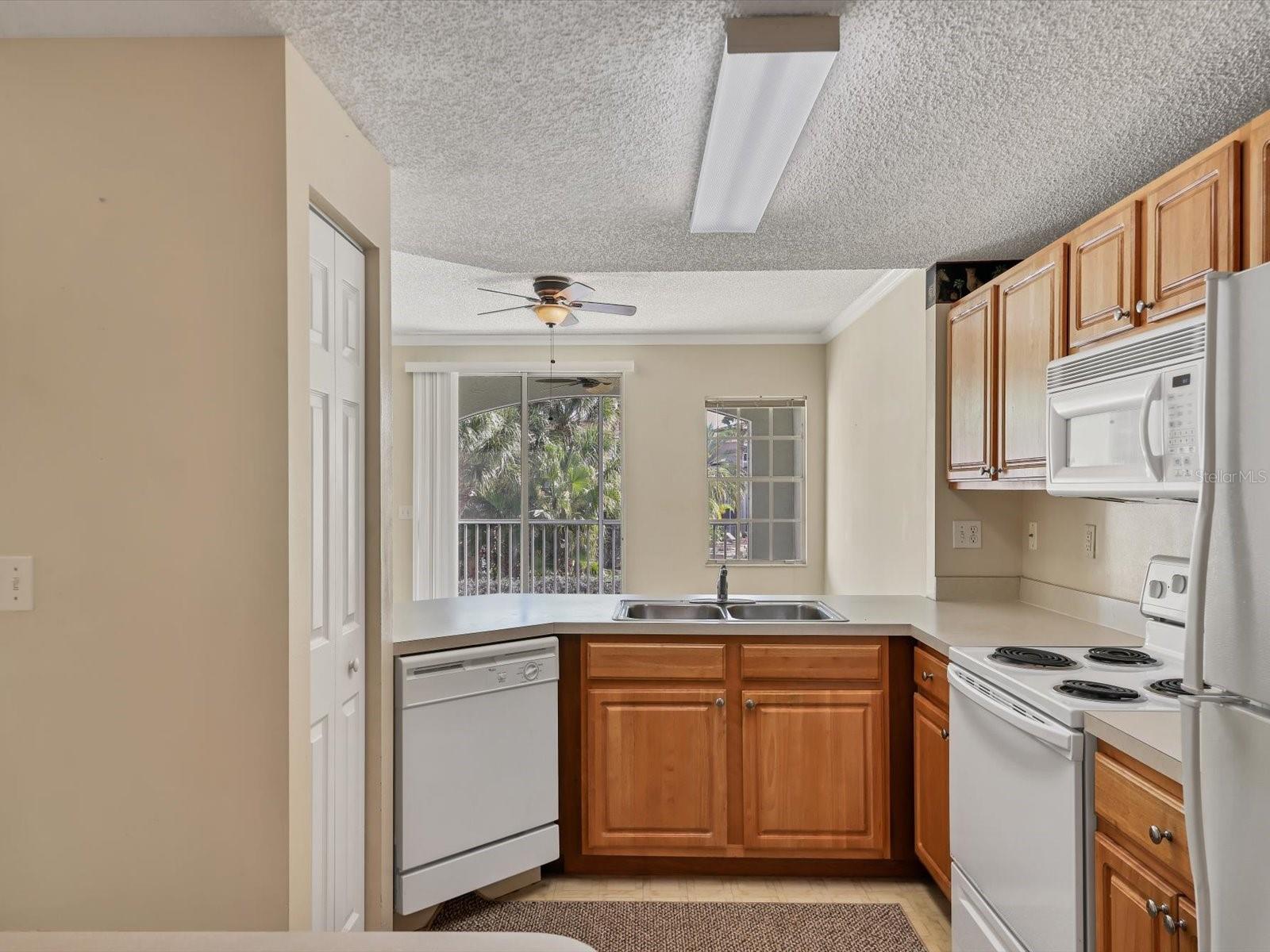 Image 17 of 47 For 4763 Travini Circle 114