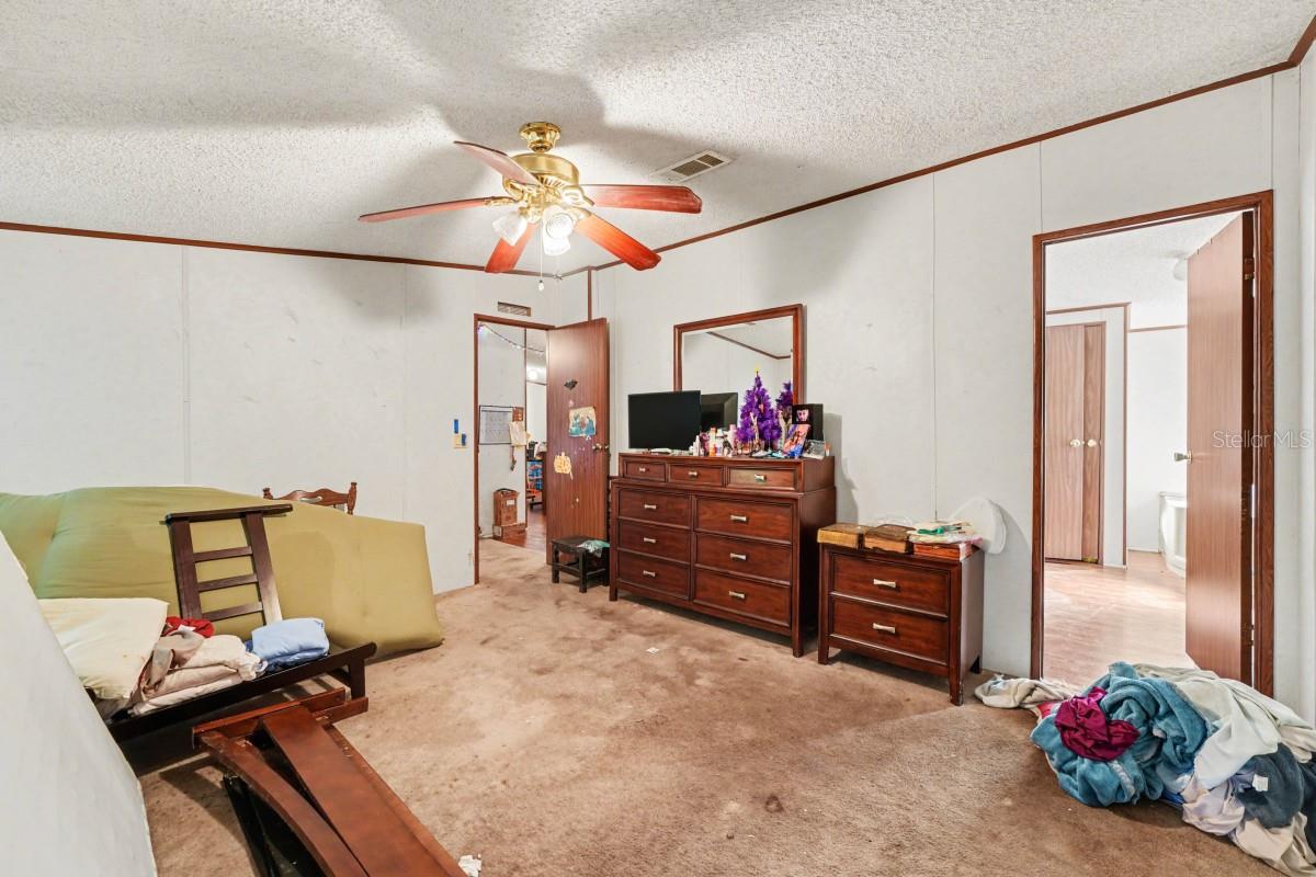 Image 15 of 25 For 6633 Glen Meadow Loop