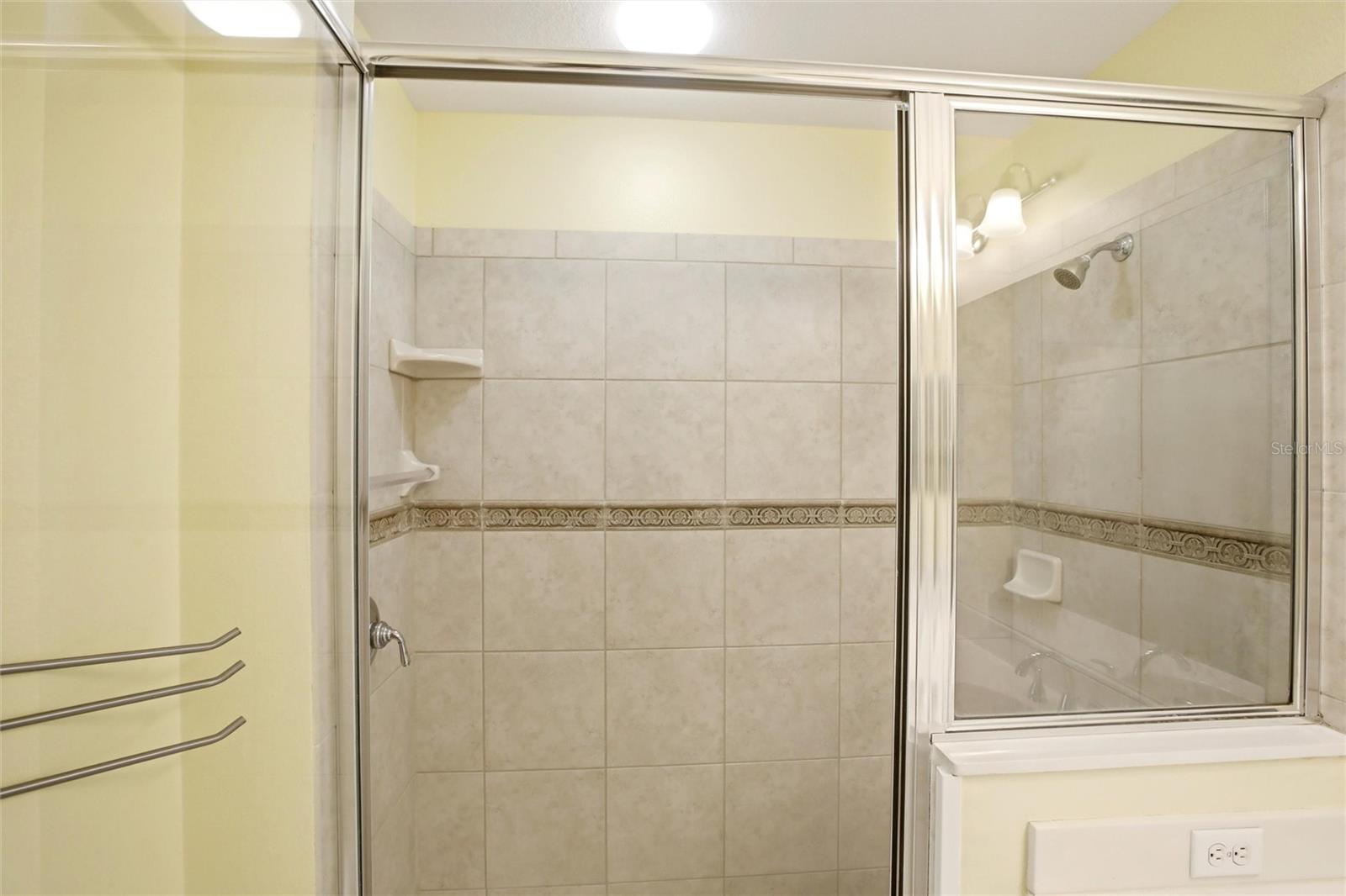 Image 21 of 45 For 5655 Key Largo Court 5655